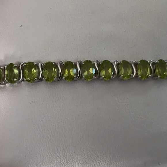 925 Peridot Tennis Bracelet - Picture 5 of 8